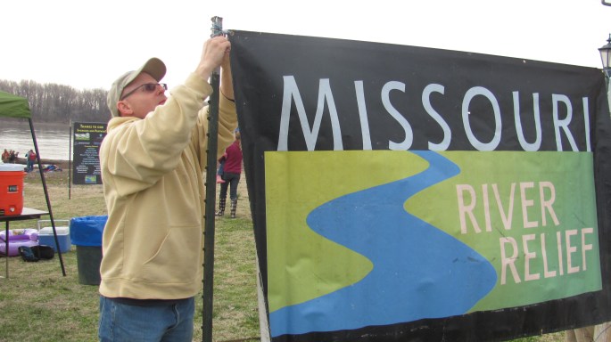 Joe and Jonesy on sign duty.
