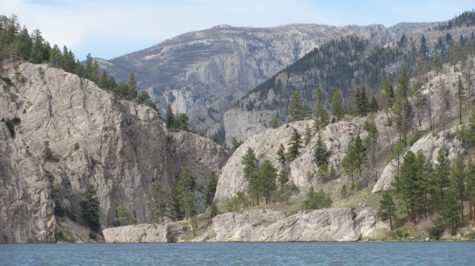 Approaching the upriver entrance to the Gates of the Mountains.