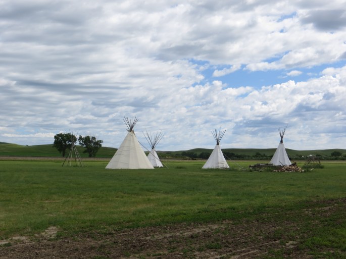 Approaching Fort Union